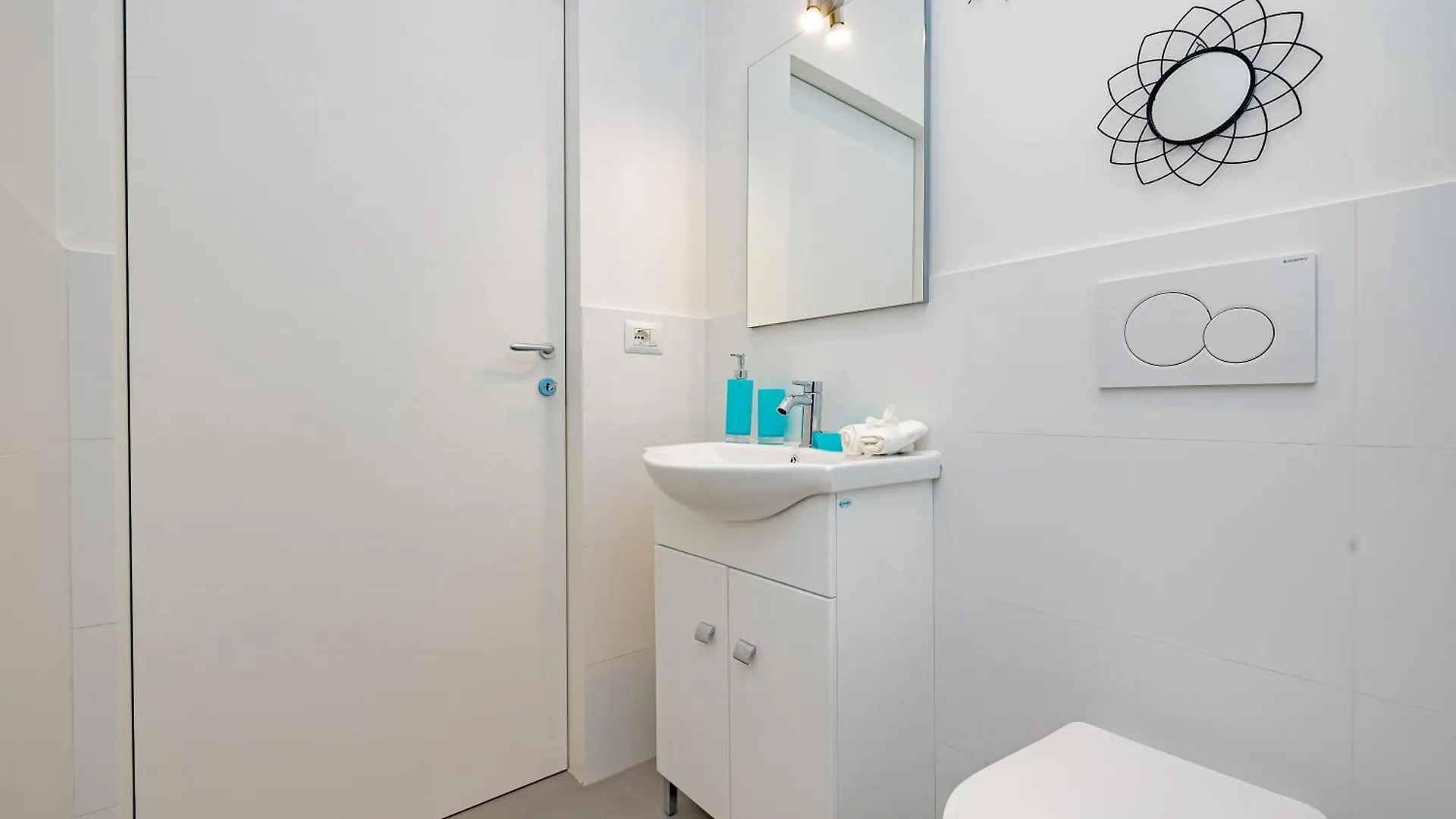 M&M Apartments Loreto Milan 0*,